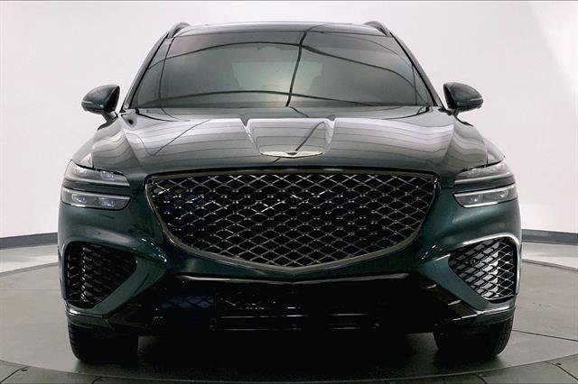 Used 2023 Genesis GV70 2.5T w/ Sport Prestige Package image 2