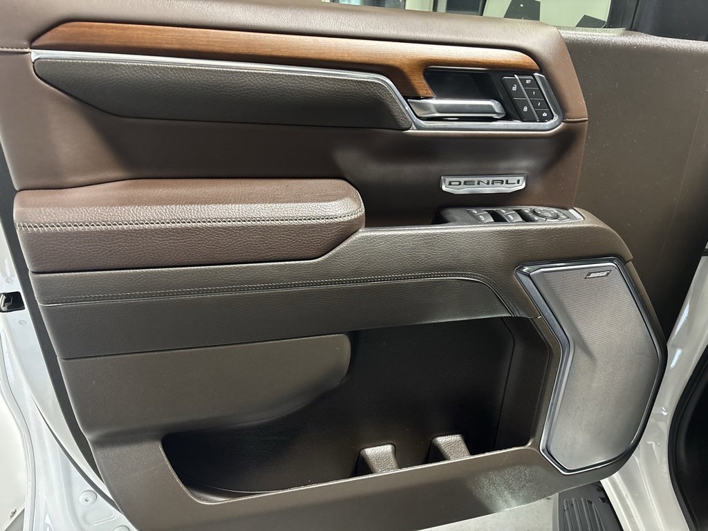 Used 2023 GMC Sierra 1500 Denali w/ Technology Package image 8