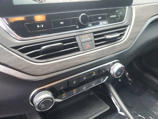 Certified 2023 Nissan Altima 2.5 SV w/ SV Premium Package FWD image 24