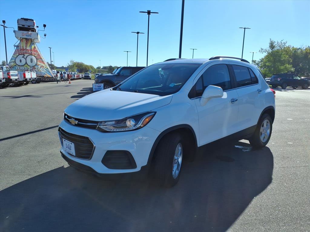Used 2017 Chevrolet Trax LT w/ LT Convenience Package image 7