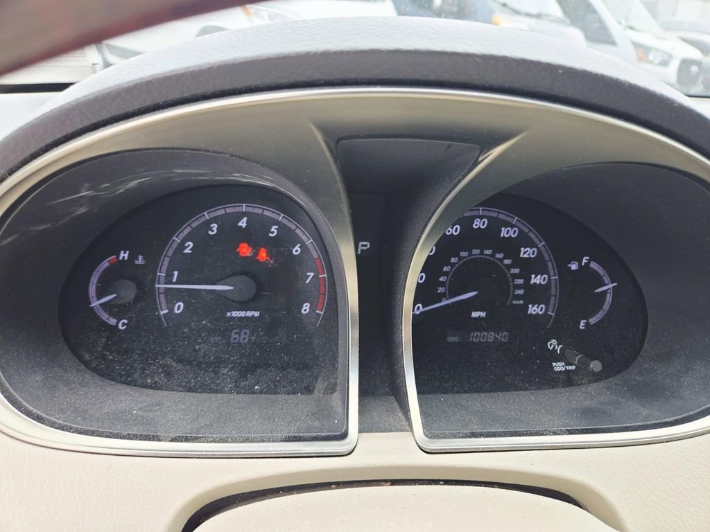 Used 2011 Toyota Avalon Limited FWD image 11