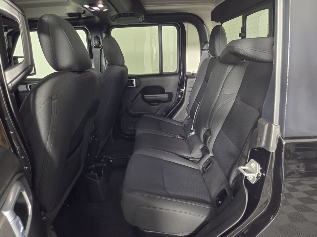 Used 2021 Jeep Gladiator Sport AWD/4WD image 22