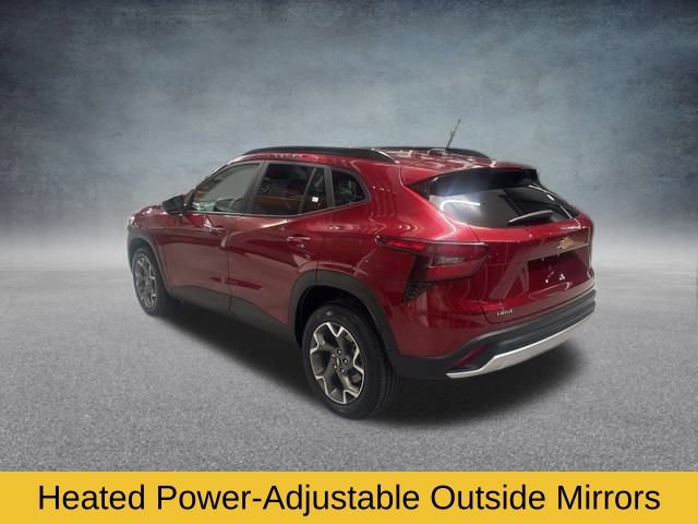 Used 2025 Chevrolet Trax LT w/ LT Convenience Package image 11