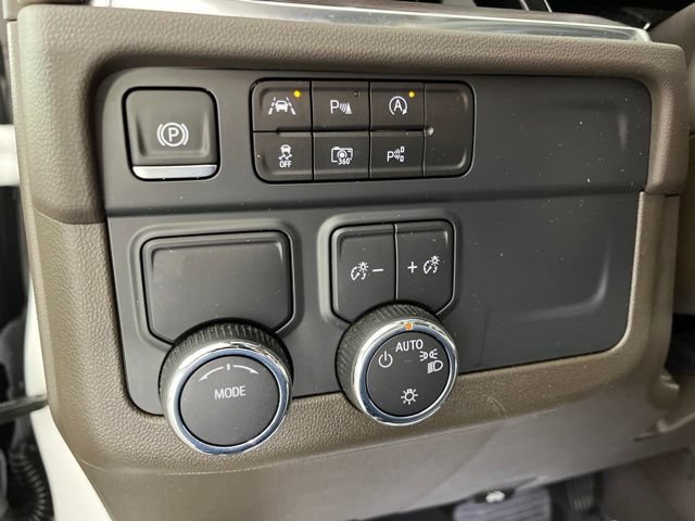 Used 2025 Chevrolet Tahoe LT RWD image 31
