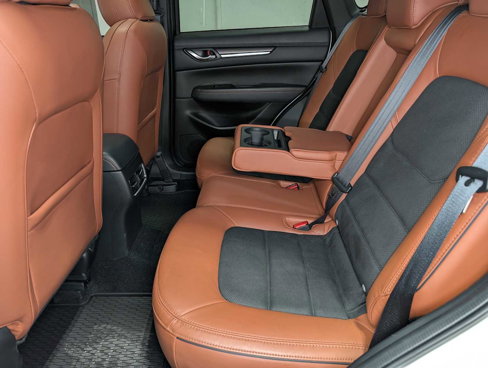 Certified 2024 MAZDA CX-5 Carbon Edition image 23
