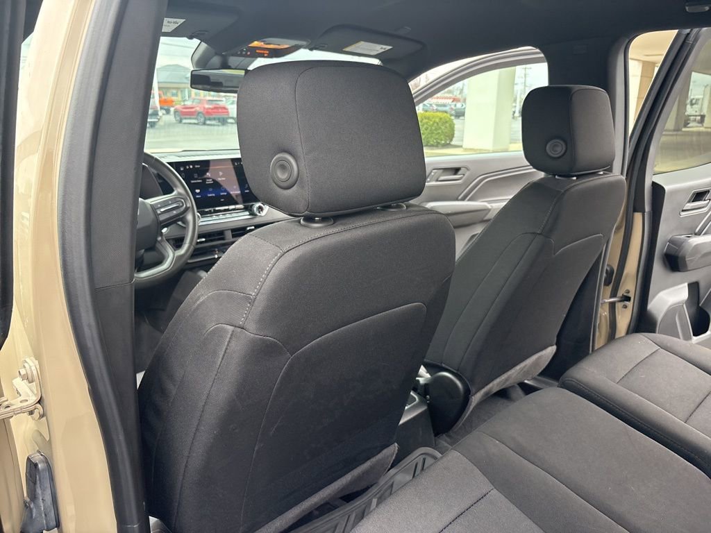 Used 2024 Chevrolet Colorado W/T image 38