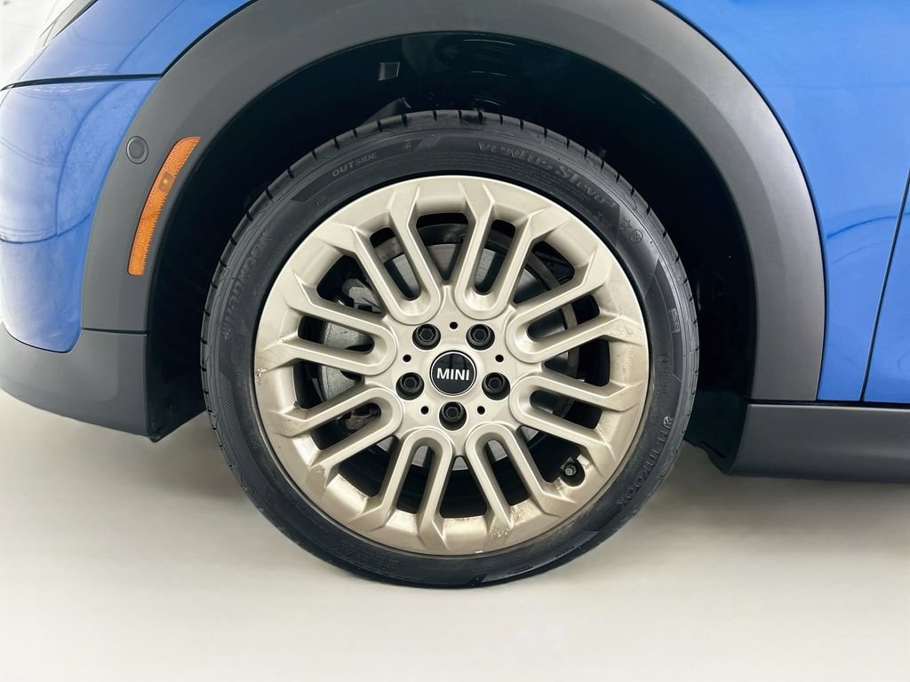 Certified 2026 MINI Cooper 4-Door Hardtop FWD image 32
