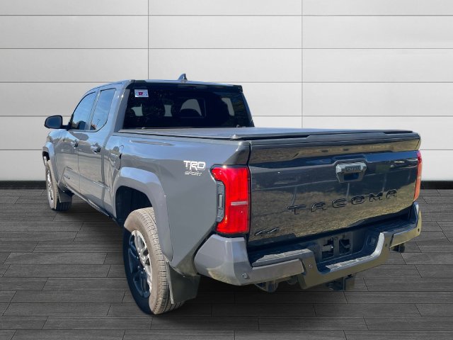 Used 2024 Toyota Tacoma TRD Sport w/ TRD Sport Premium Package AWD/4WD image 5