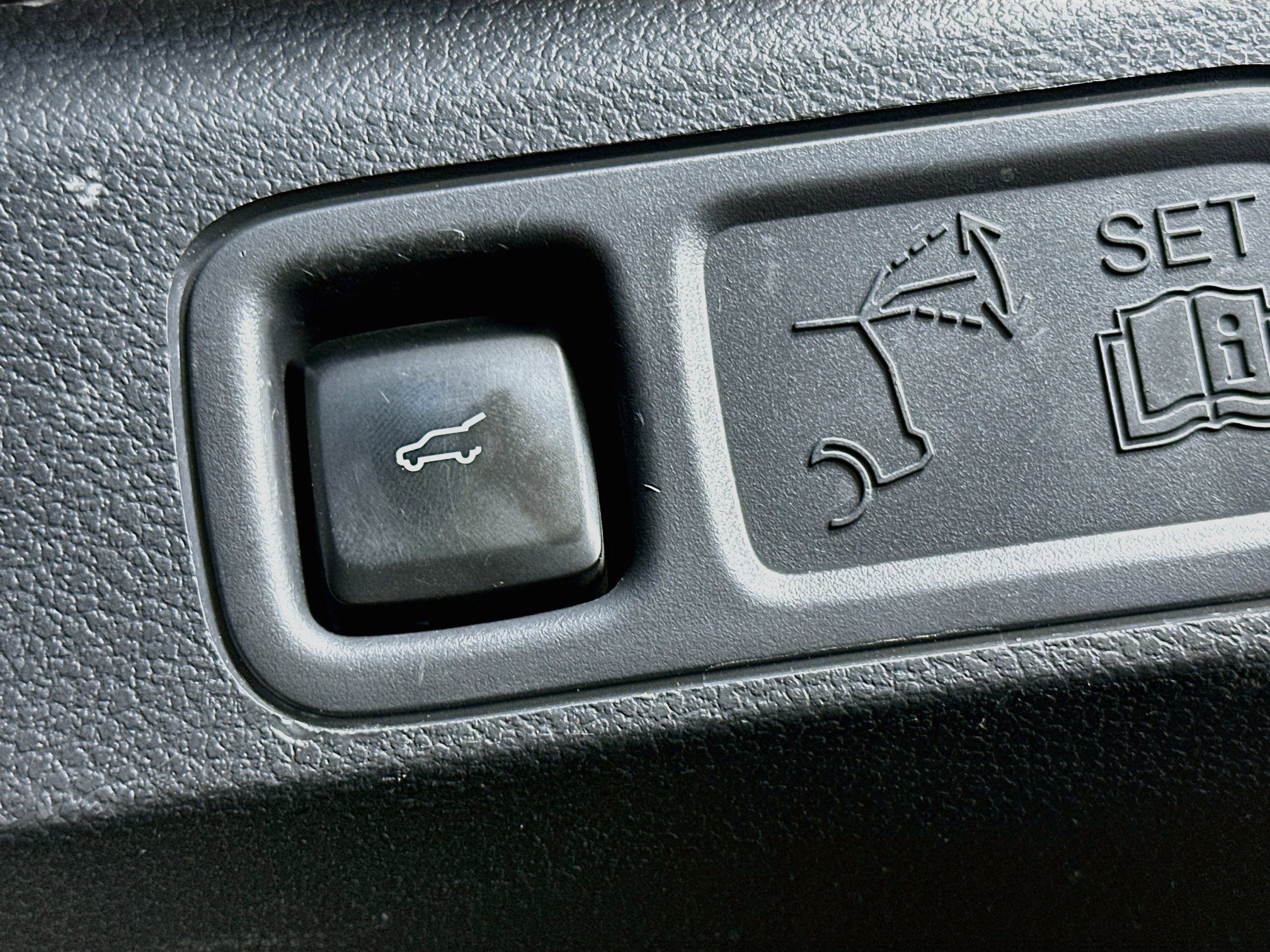 Used 2024 Ford Expedition Limited RWD image 32