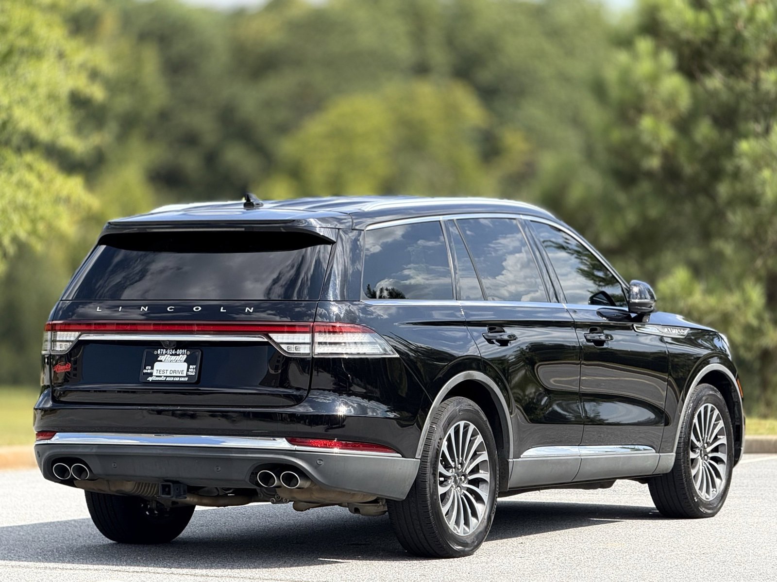 Used 2020 Lincoln Aviator Reserve w/ Elements Package Plus image 10