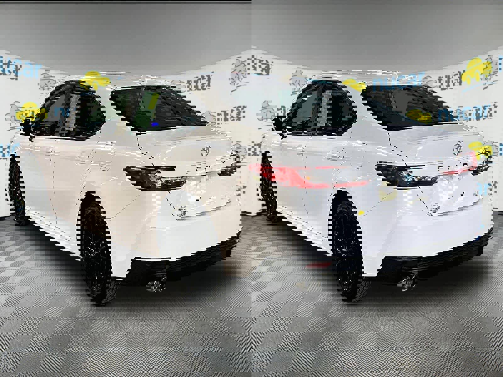 Used 2025 Toyota Camry SE image 4