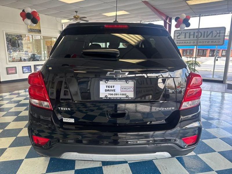Used 2019 Chevrolet Trax Premier w/ Midnight Edition image 6