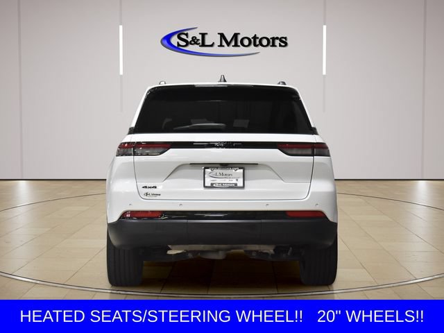 Used 2023 Jeep Grand Cherokee Altitude AWD/4WD image 7