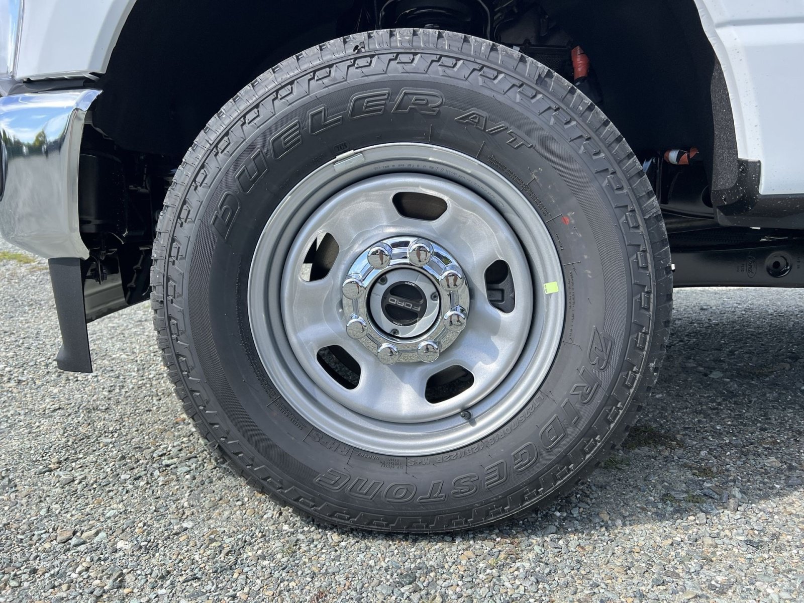 New 2026 Ford F350 XL w/ FX4 Off-Road Package AWD/4WD image 12