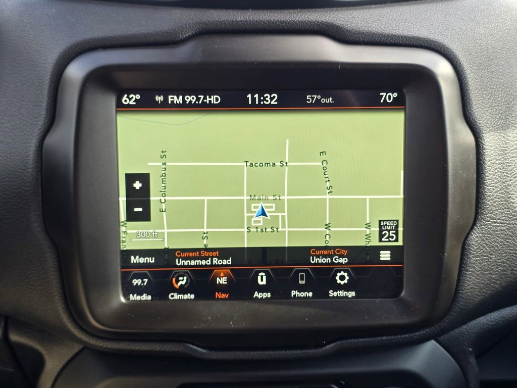 Used 2023 Jeep Renegade Latitude AWD/4WD image 26