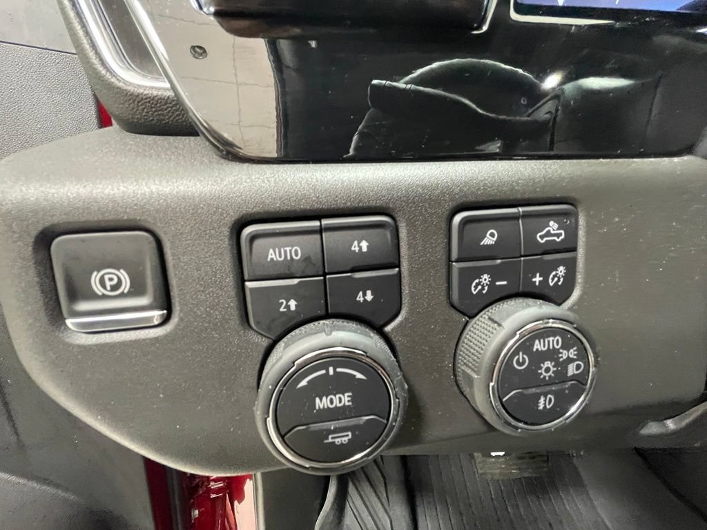 Used 2025 Chevrolet Silverado 1500 LT Trail Boss w/ LT Trail Boss Premium Package AWD/4WD image 18