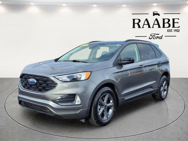 Used 2023 Ford Edge SEL w/ Sport Appearance Package AWD/4WD image 3