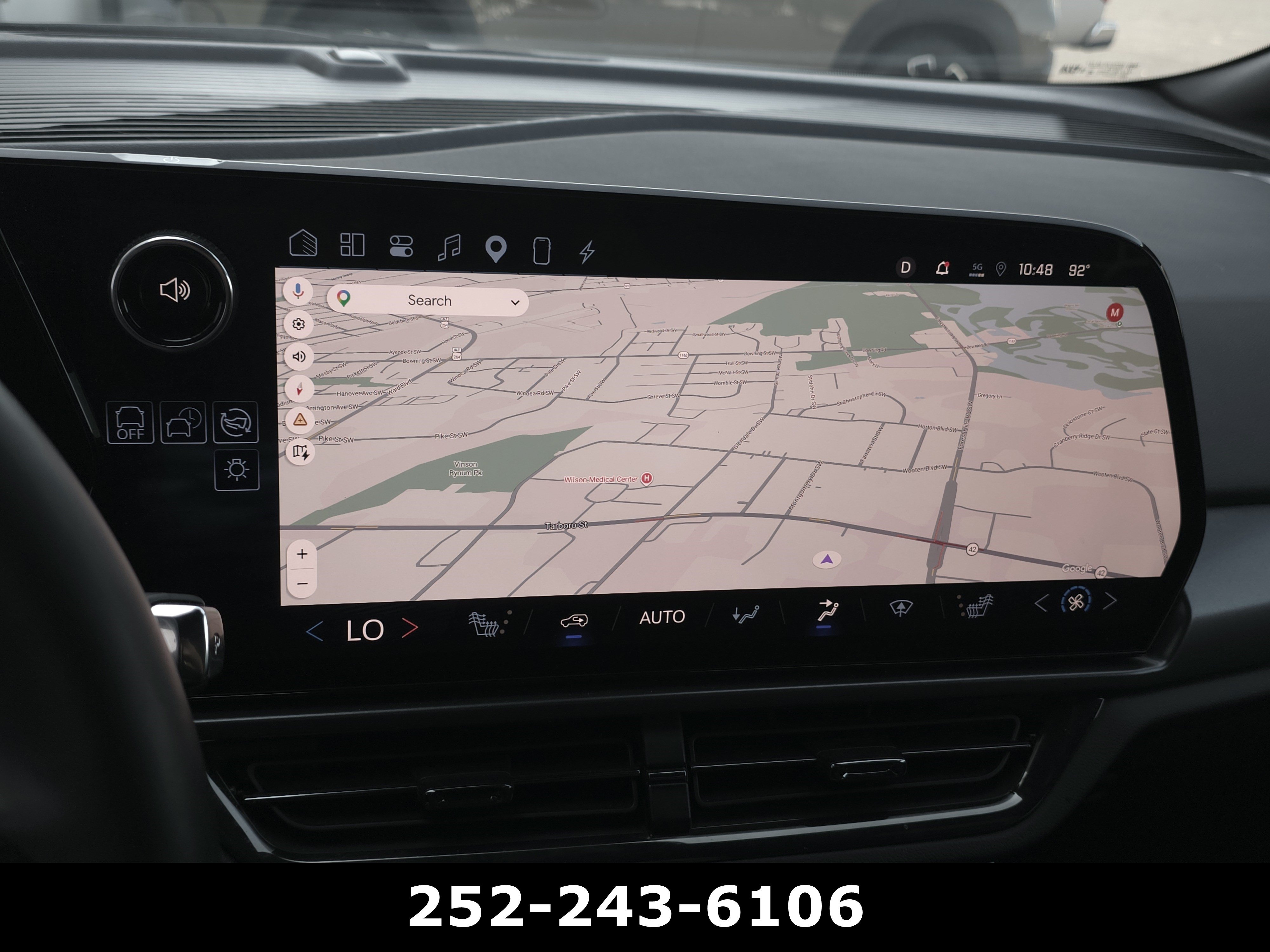 Used 2024 Chevrolet Equinox EV RS FWD image 23