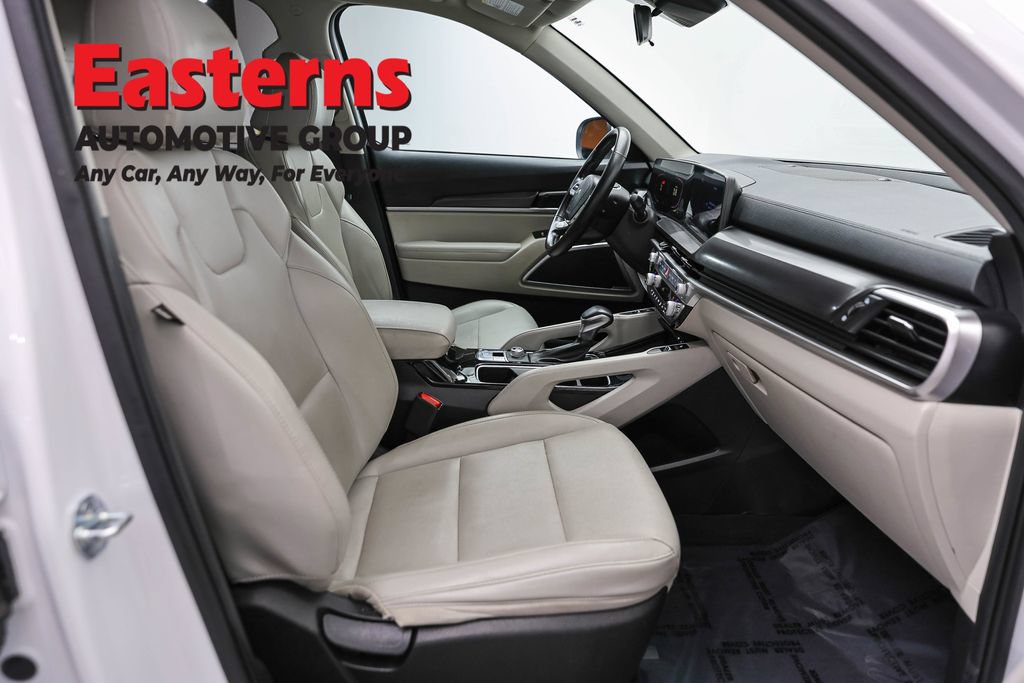 Used 2023 Kia Telluride S FWD image 25