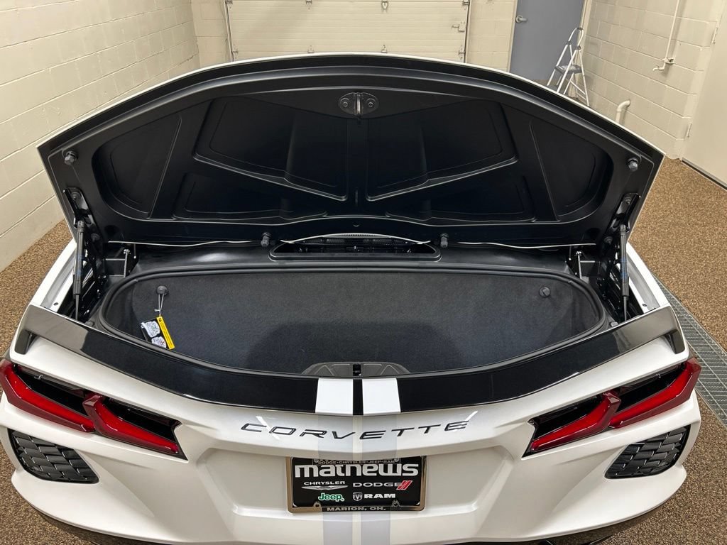 Used 2023 Chevrolet Corvette Stingray Premium Conv w/ Z51 Performance Package RWD image 11