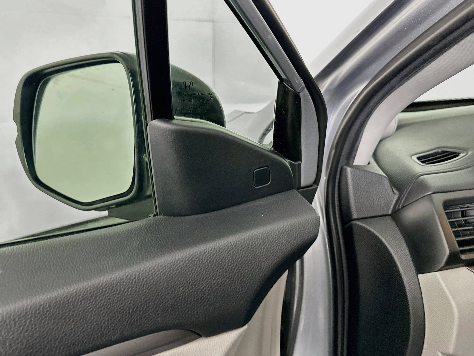 Used 2020 Honda Pilot EX image 16