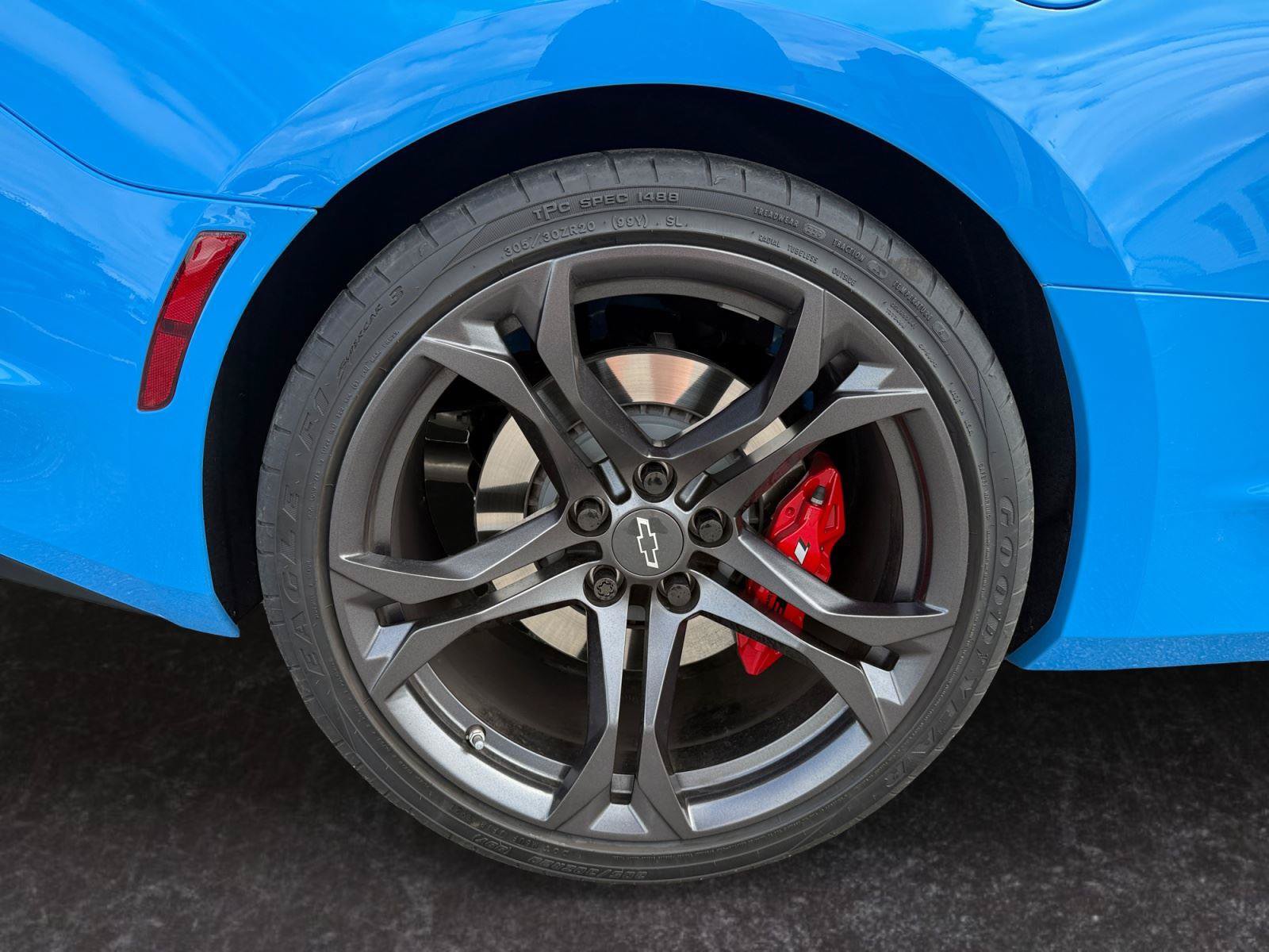 Used 2022 Chevrolet Camaro SS RWD image 26
