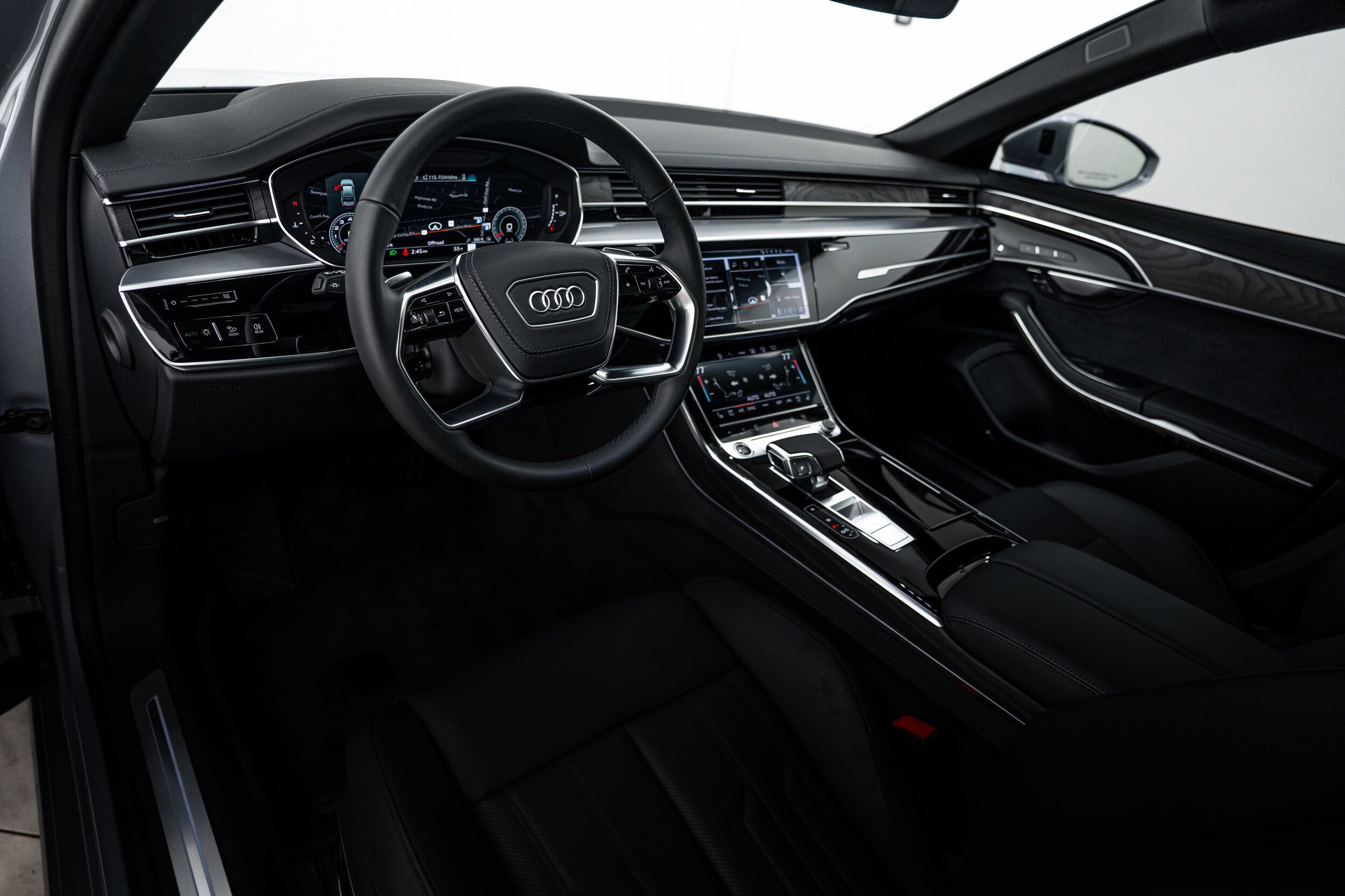 Used 2025 Audi A8 L 3.0T AWD/4WD image 9
