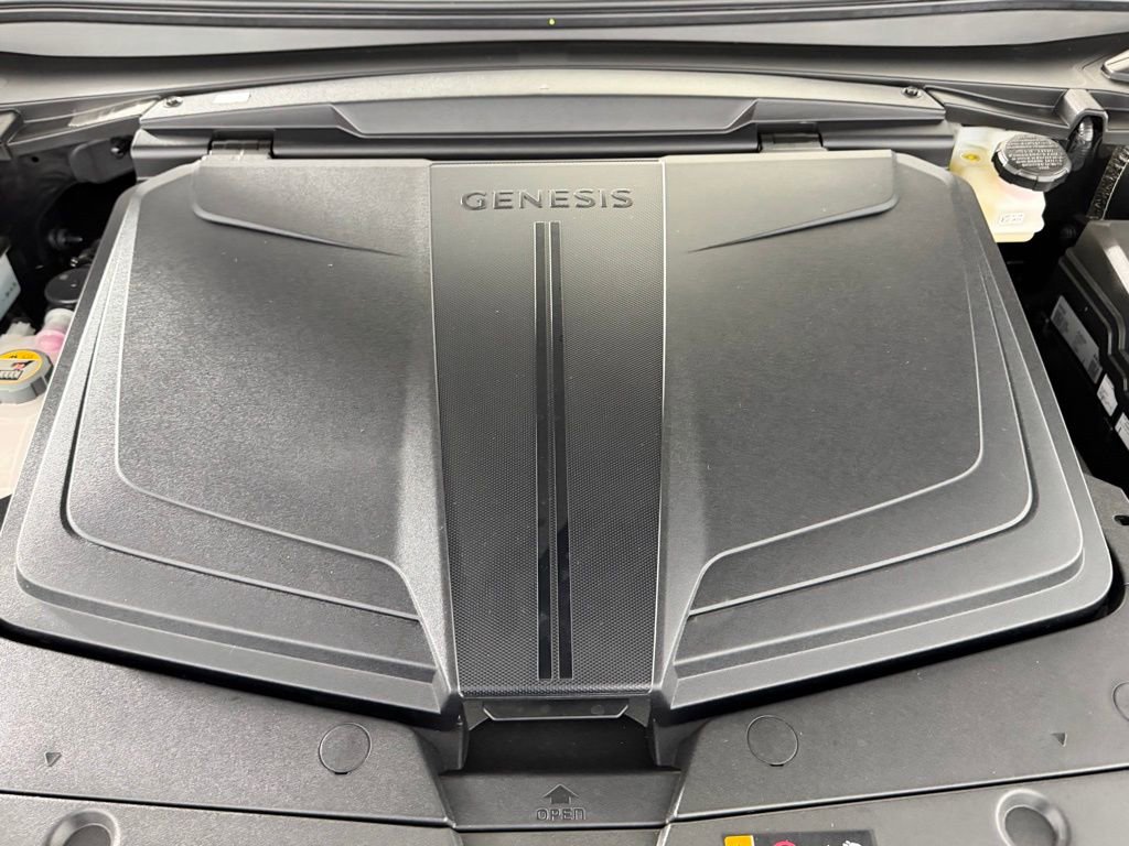 Used 2025 Genesis GV60 Advanced image 36