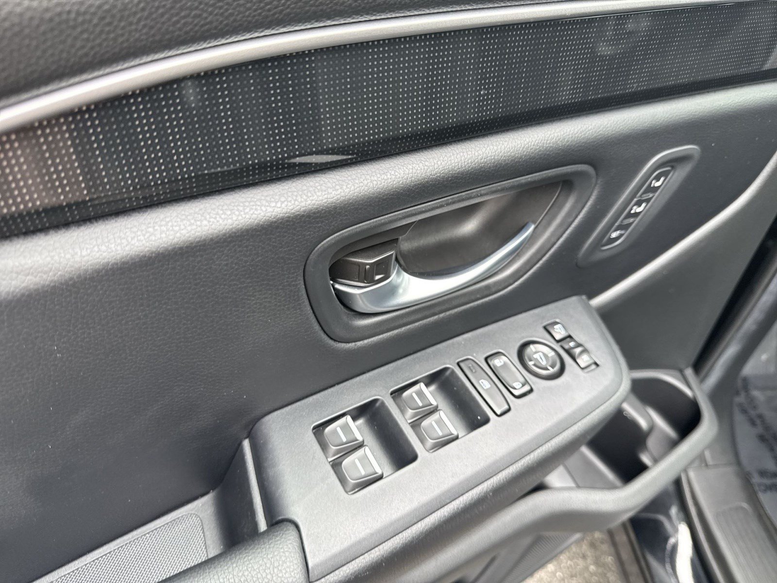 Used 2025 Honda Pilot Elite image 15