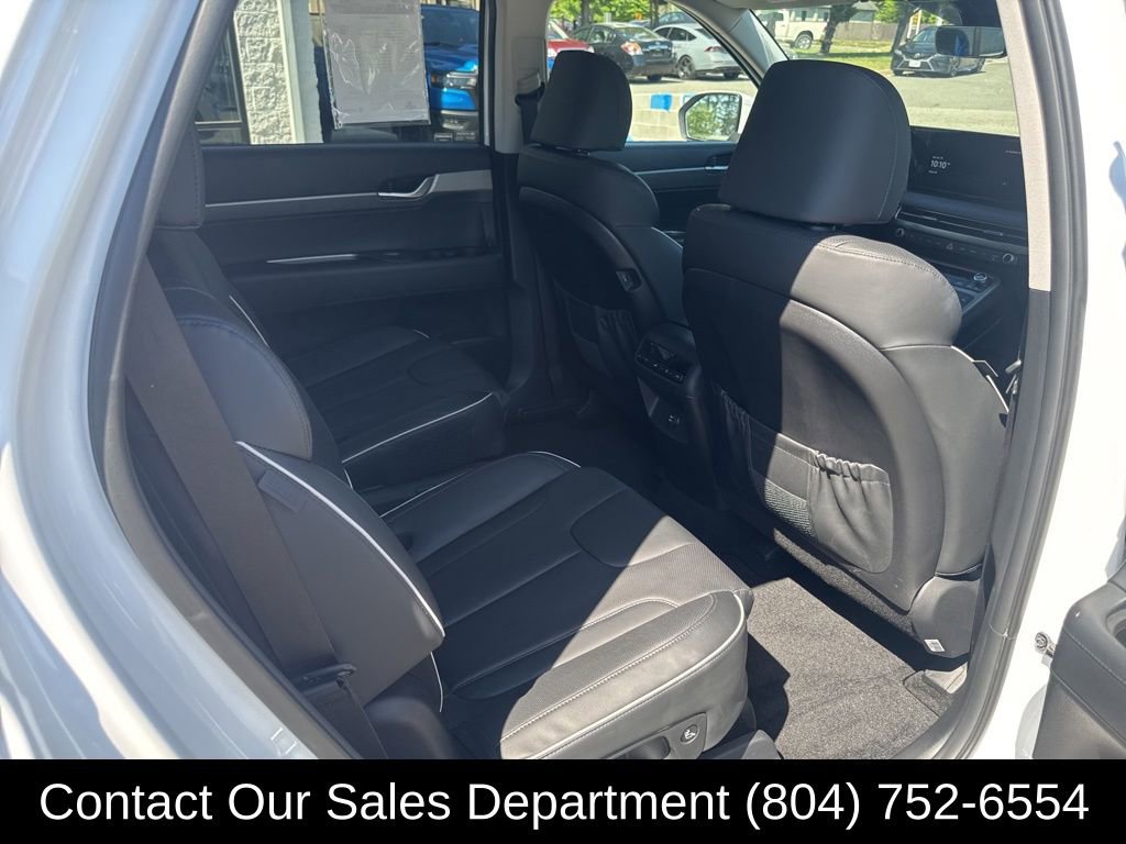 Used 2023 Hyundai Palisade SEL AWD/4WD image 16