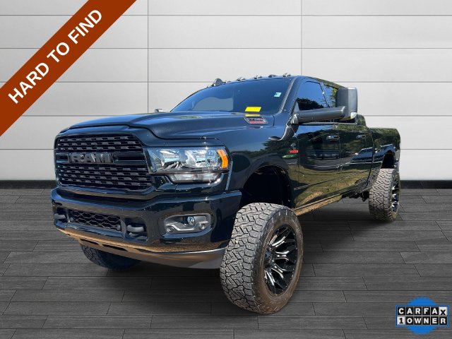 Used 2022 RAM 2500 Big Horn w/ Night Edition AWD/4WD image 7