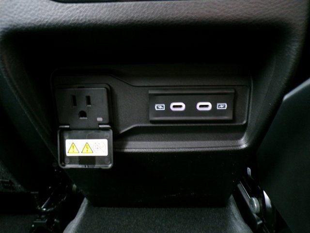 New 2026 Jeep Grand Cherokee Altitude AWD/4WD image 13