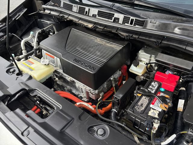 Used 2018 Nissan Leaf SL w/ SL Technology Package FWD image 21
