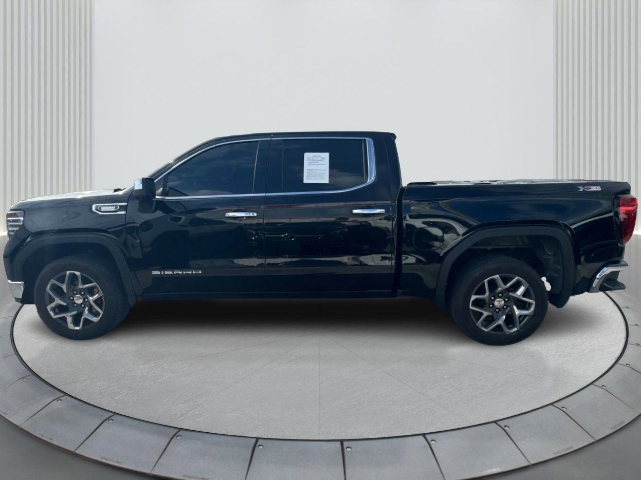 Used 2023 GMC Sierra 1500 SLT w/ SLT Premium Package image 9
