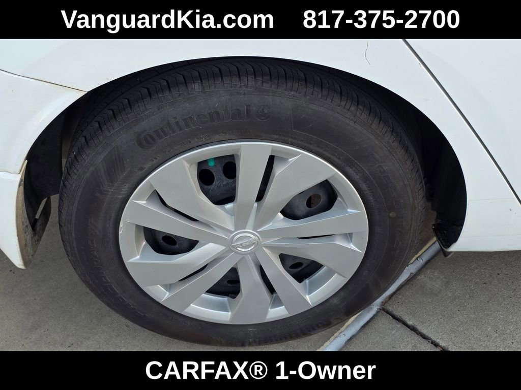 Used 2024 Nissan Versa S w/ Trunk Package image 30