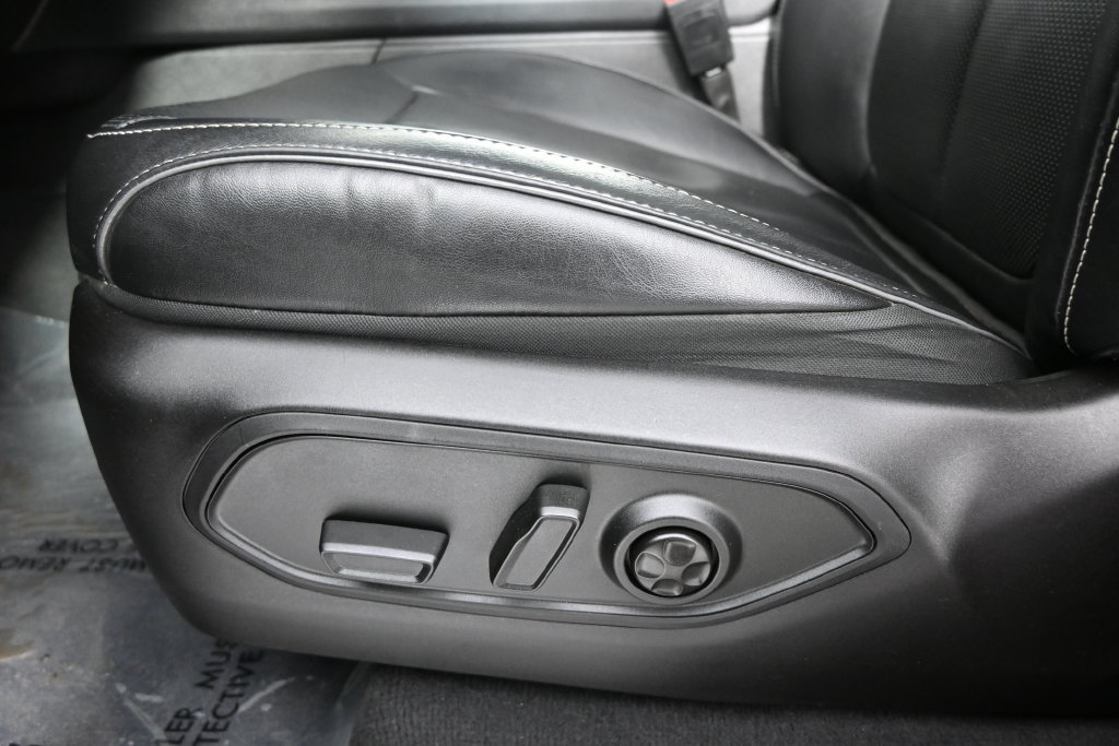 Used 2023 Jeep Grand Cherokee L Overland AWD/4WD image 22
