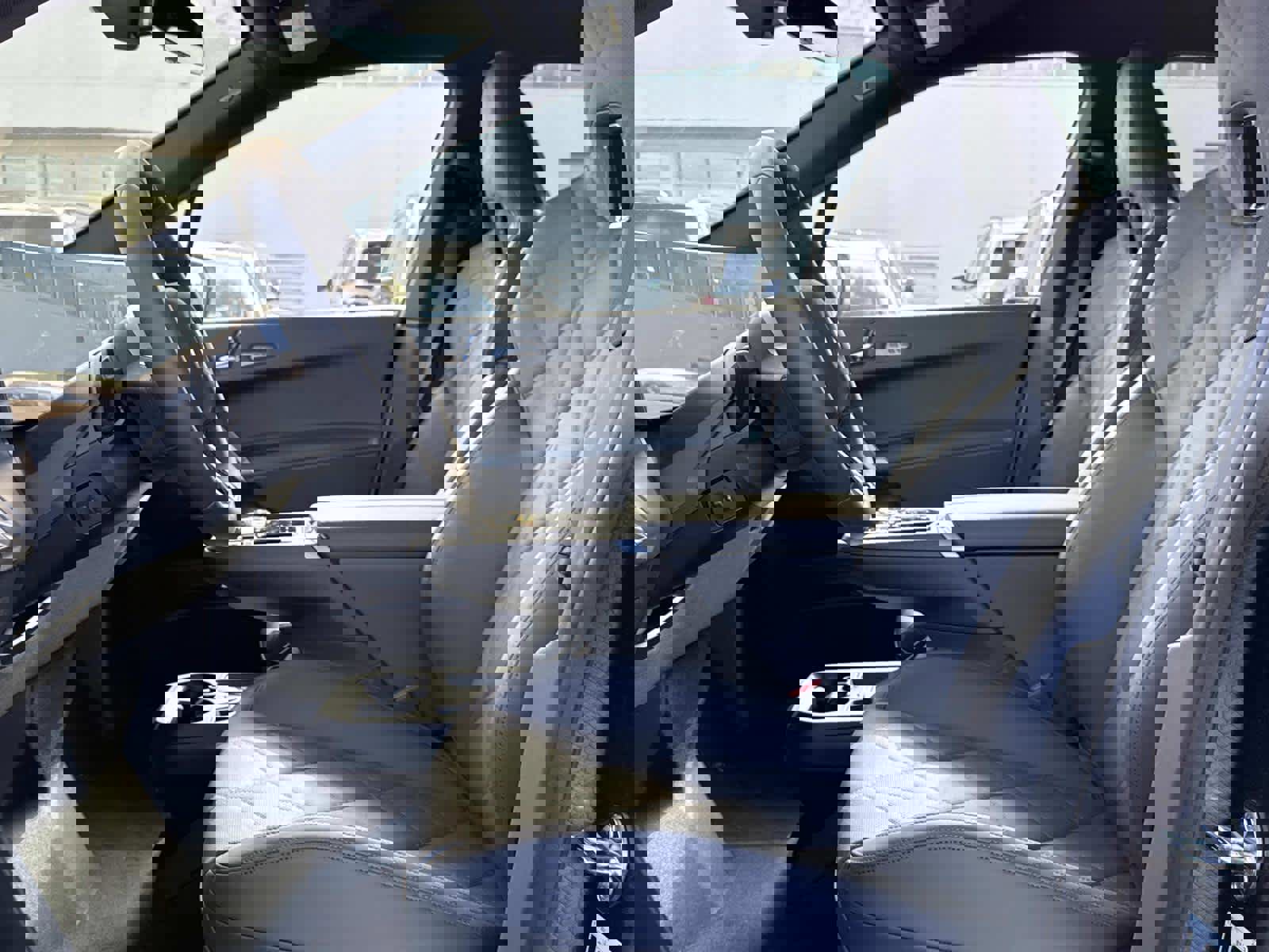 New 2026 BMW iX xDrive60 w/ M Sport Package image 14