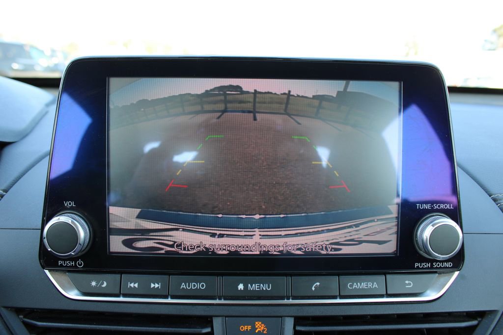 Used 2022 Nissan Altima 2.5 SV w/ SV Premium Package image 14