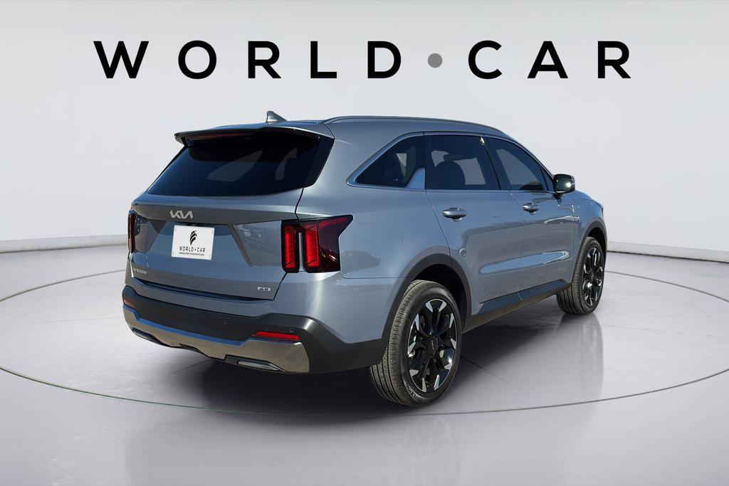 Used 2025 Kia Sorento EX image 17
