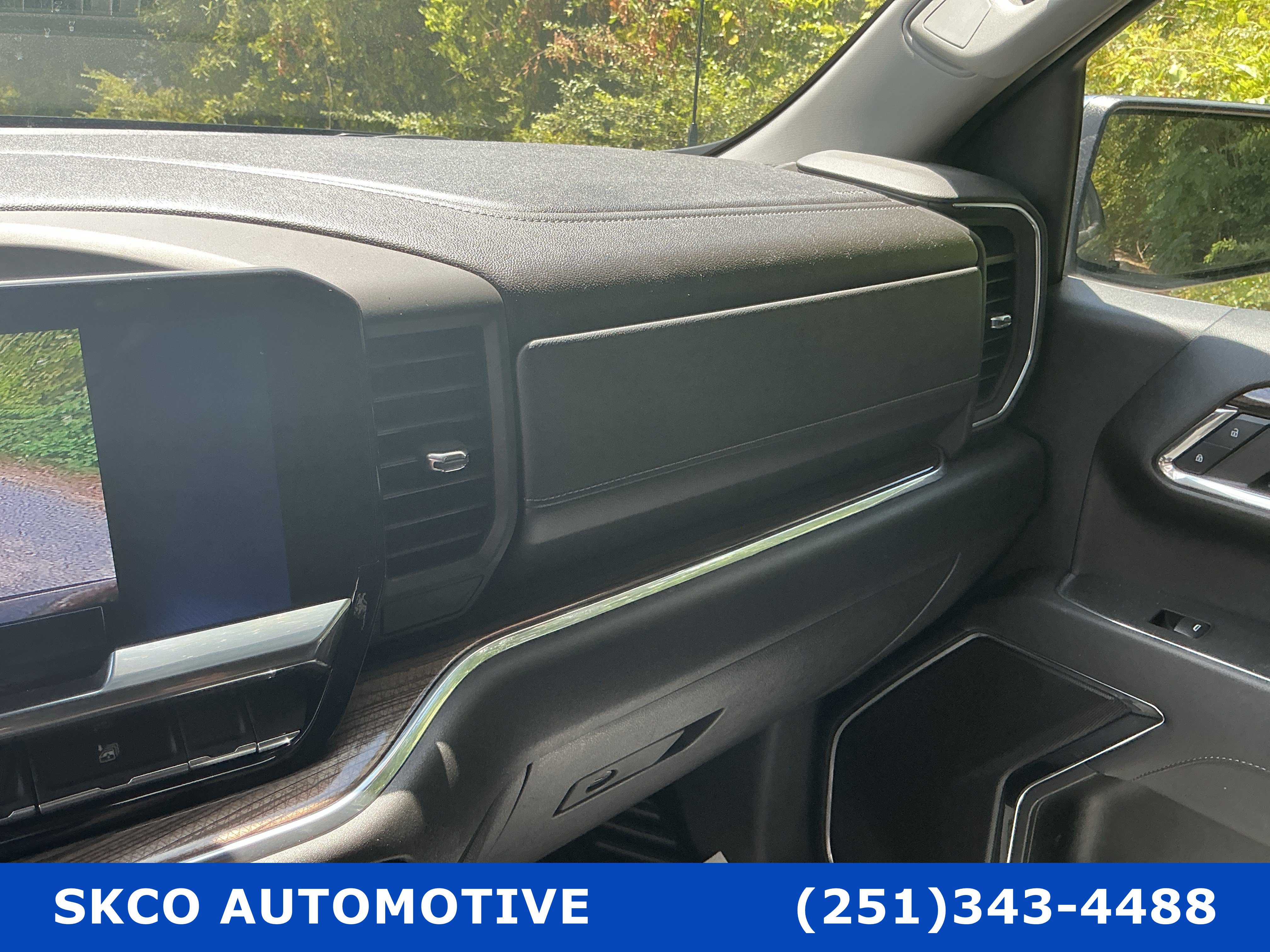 Used 2023 Chevrolet Silverado 1500 LT AWD/4WD image 24