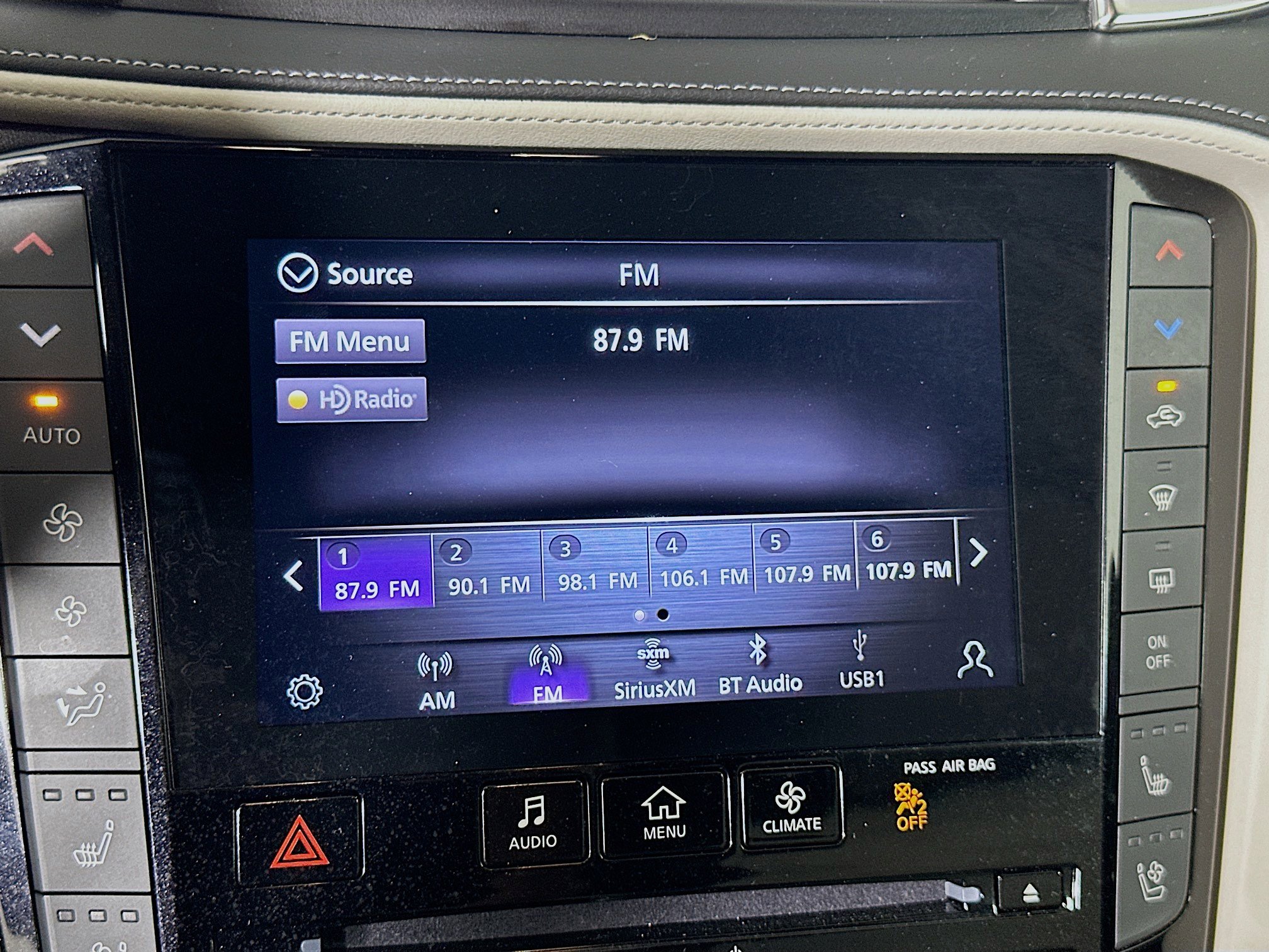 Used 2023 INFINITI QX55 Essential AWD/4WD image 21