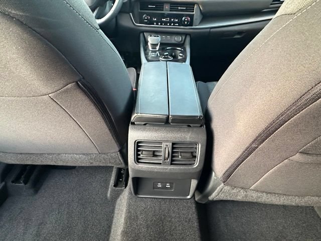 Certified 2025 Nissan Rogue SV AWD/4WD image 28