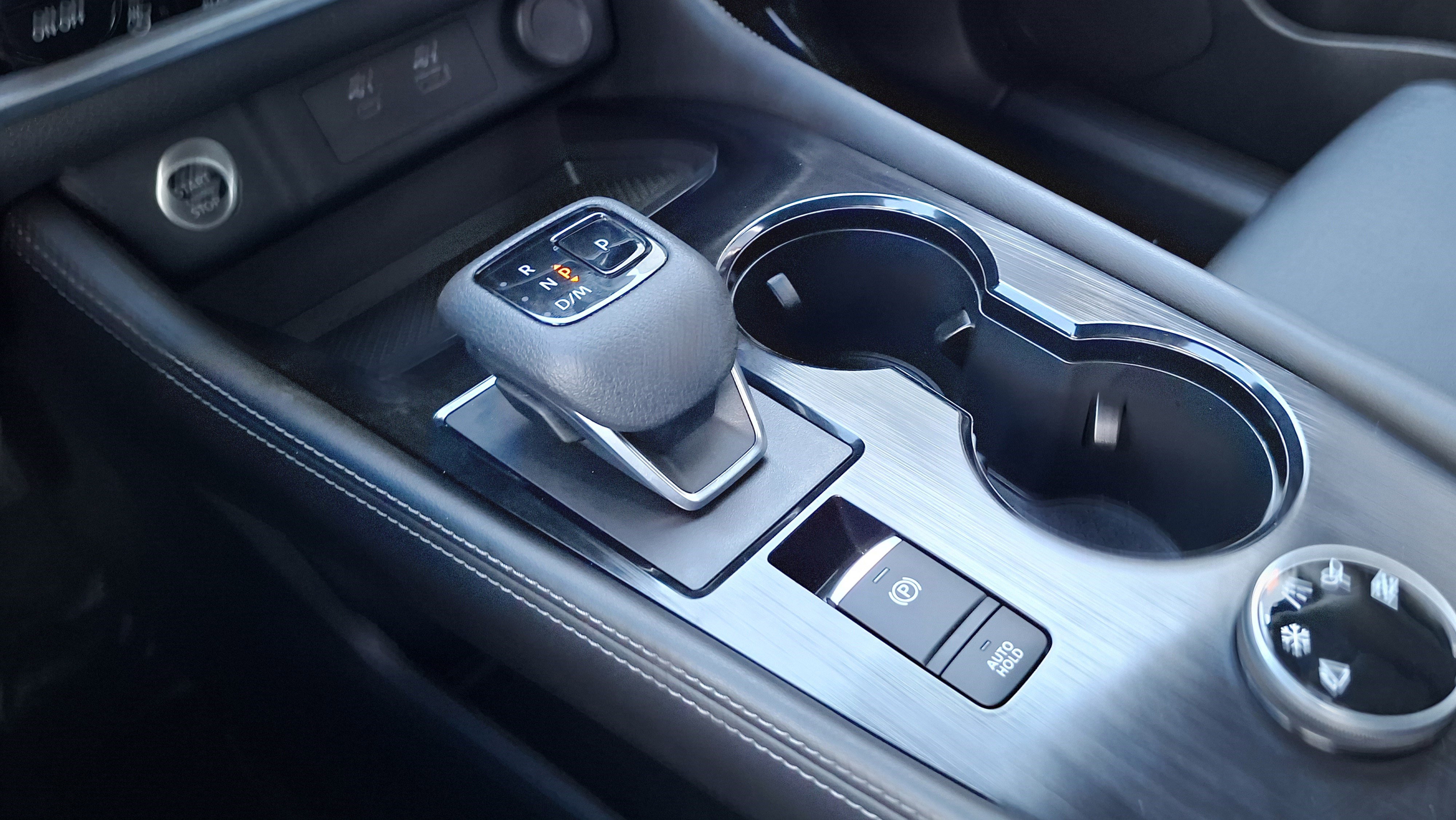 Certified 2022 Nissan Rogue SL w/ SL Premium Package image 16