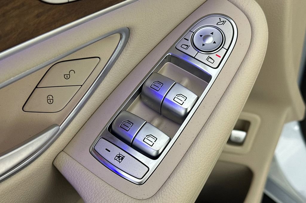 Certified 2022 Mercedes-Benz GLC 300 4MATIC image 14