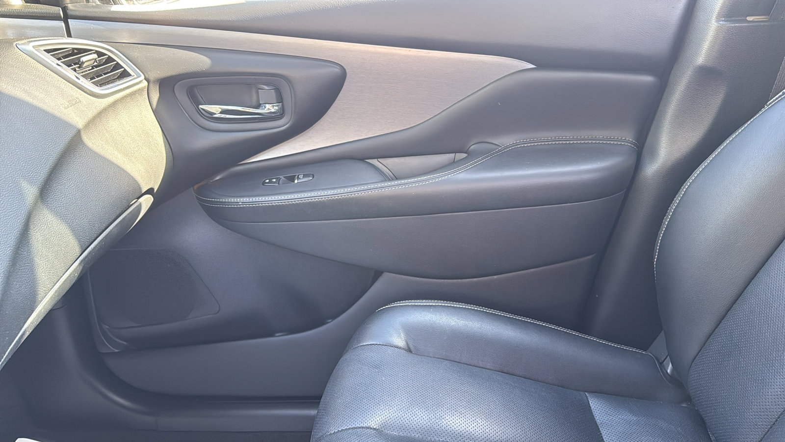 Used 2019 Nissan Murano SL w/ SL Technology Package AWD/4WD image 18