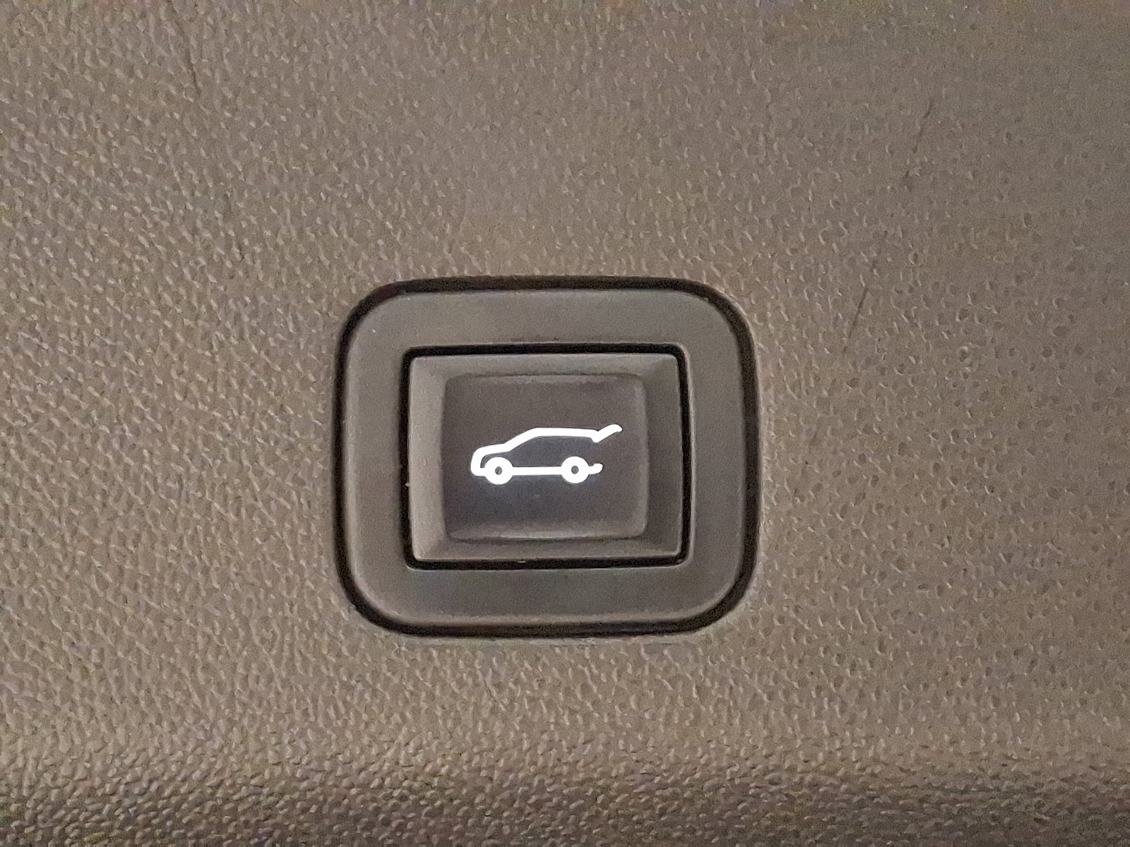 Used 2022 Chevrolet Tahoe LT w/ LT Signature Plus Package image 30