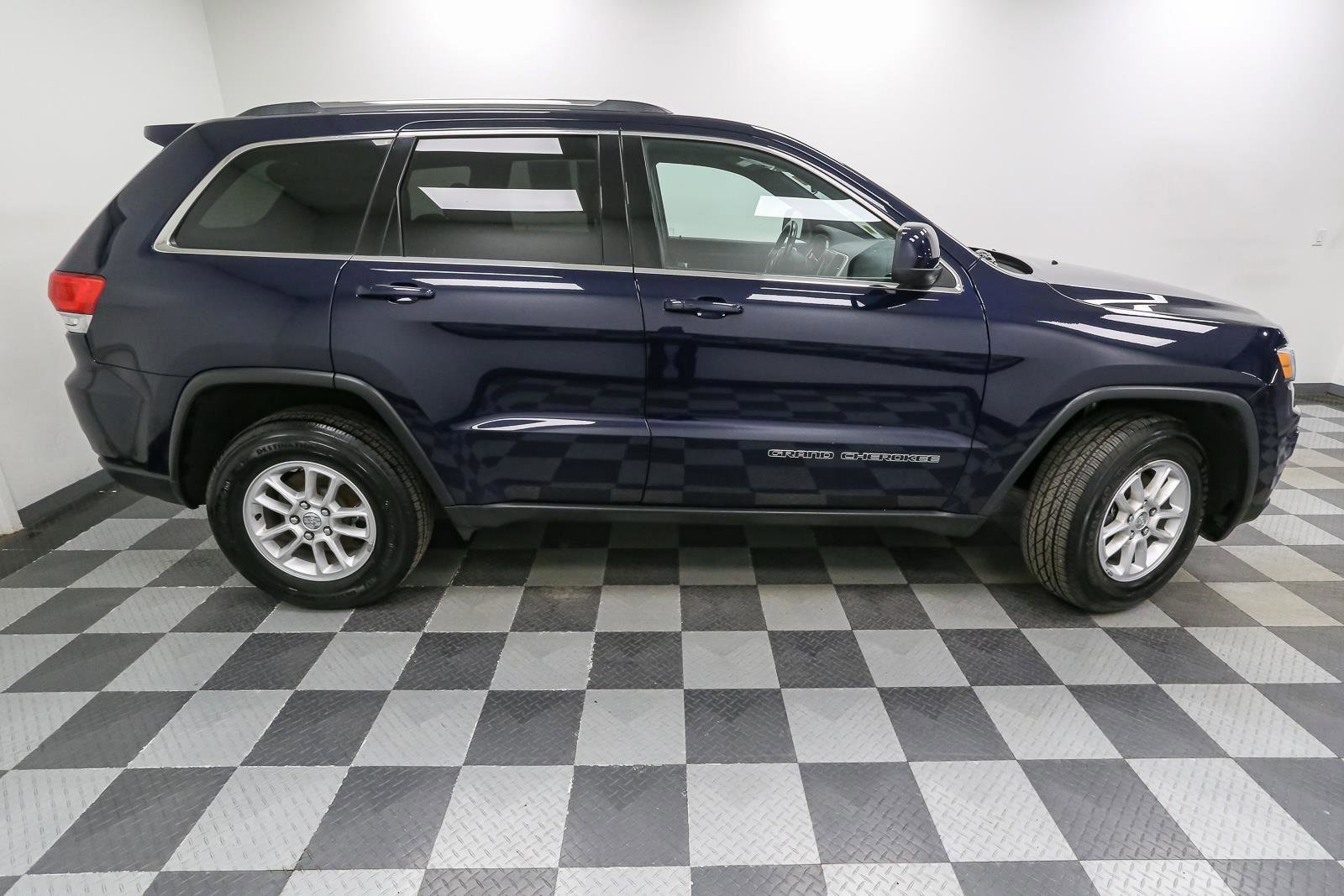 Used 2018 Jeep Grand Cherokee Laredo image 8