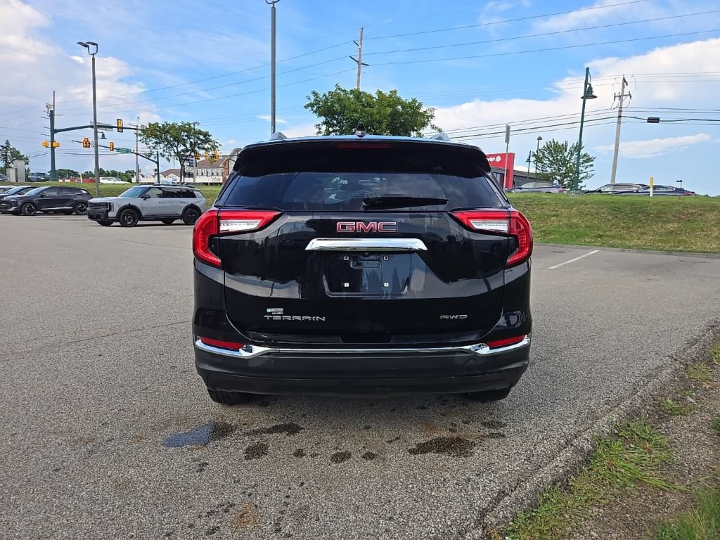 Used 2022 GMC Terrain SLT AWD/4WD image 32