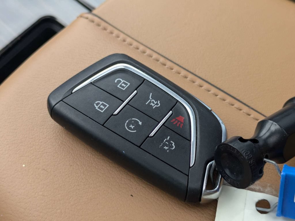 Used 2022 Cadillac Escalade Sport w/ Touring Package AWD/4WD image 30