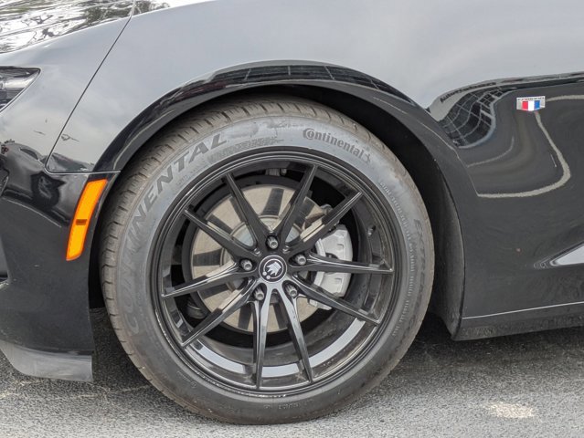 Used 2023 Chevrolet Camaro LT RWD image 14